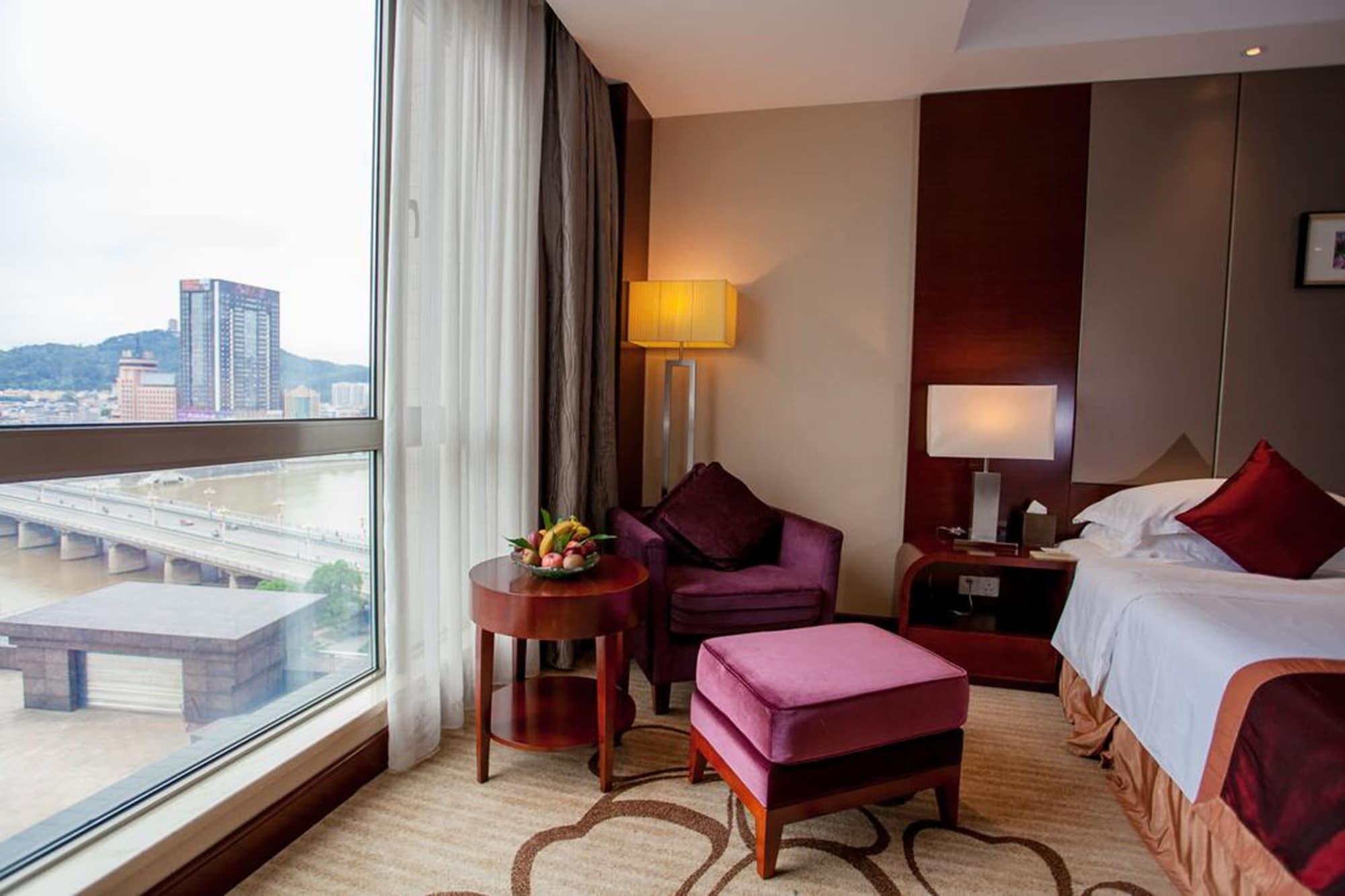 Ramada Plaza Shaoguan City Centre Exterior foto