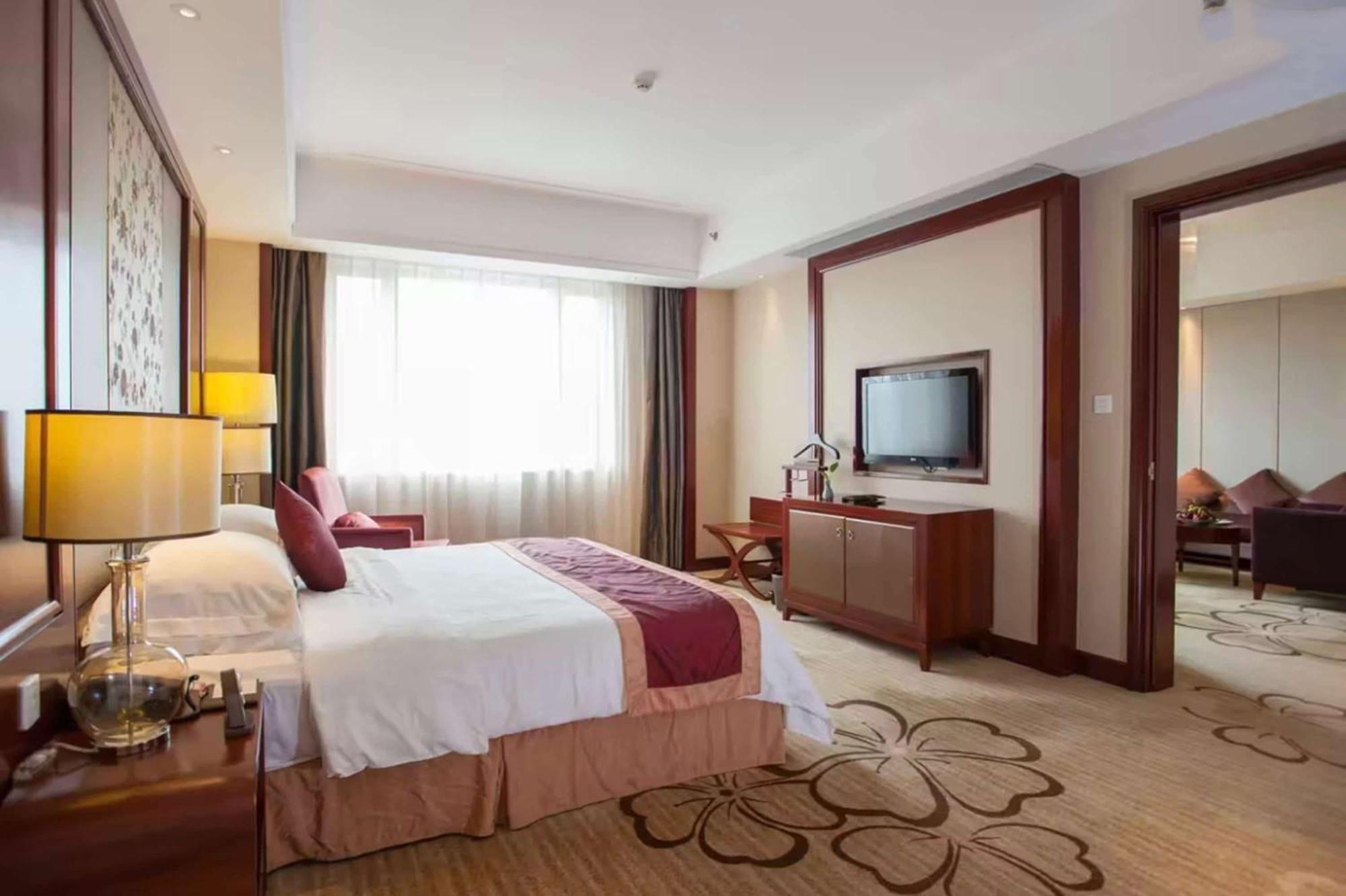 Ramada Plaza Shaoguan City Centre Exterior foto